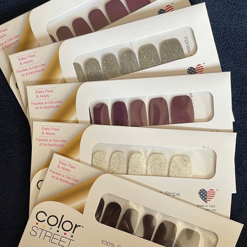 New Unopened Set of 5 Color Street Nails